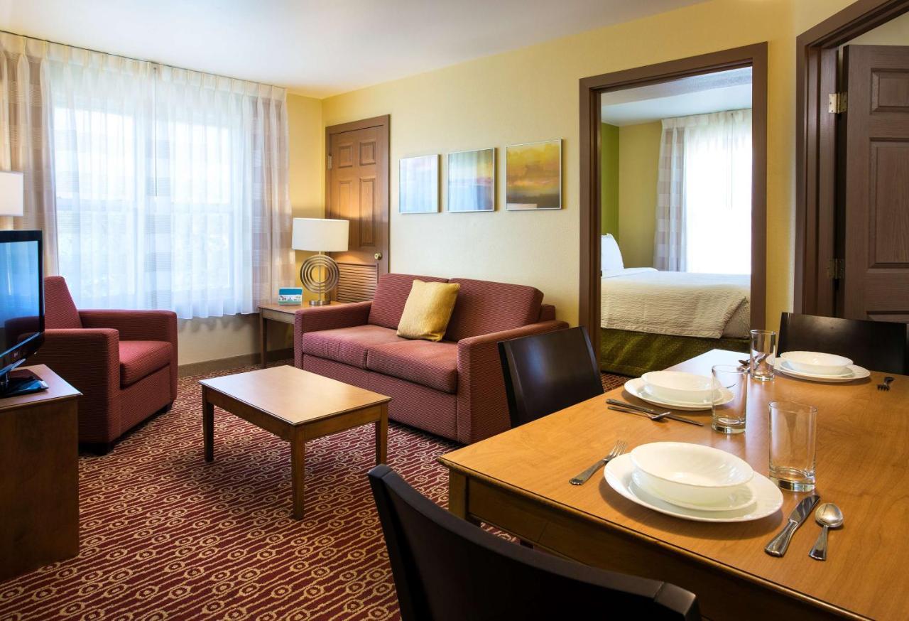 Sonesta Simply Suites Detroit Novi Exterior foto