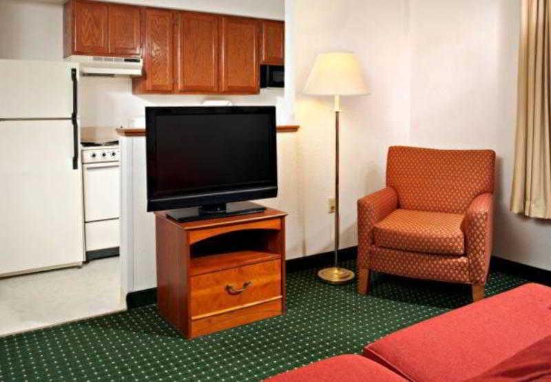 Sonesta Simply Suites Detroit Novi Quarto foto
